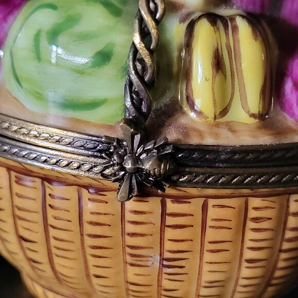 Vtg Limoges France Peint Main Trinket Box Vegetable Basket, Gardener Gift - Picture 6 of 8